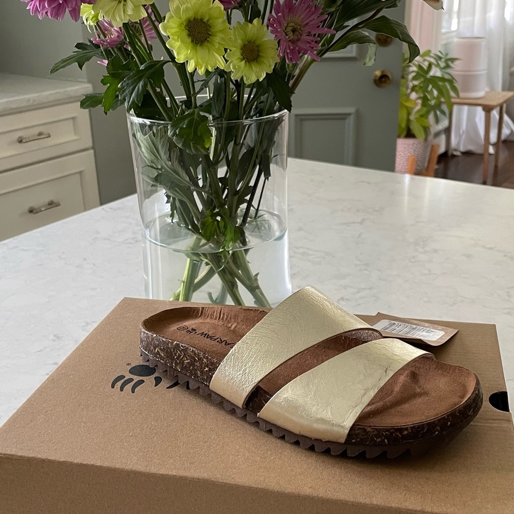 BEARPAW Mia Sandals